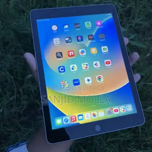 Apple iPad Wi-Fi 32 GB Silver