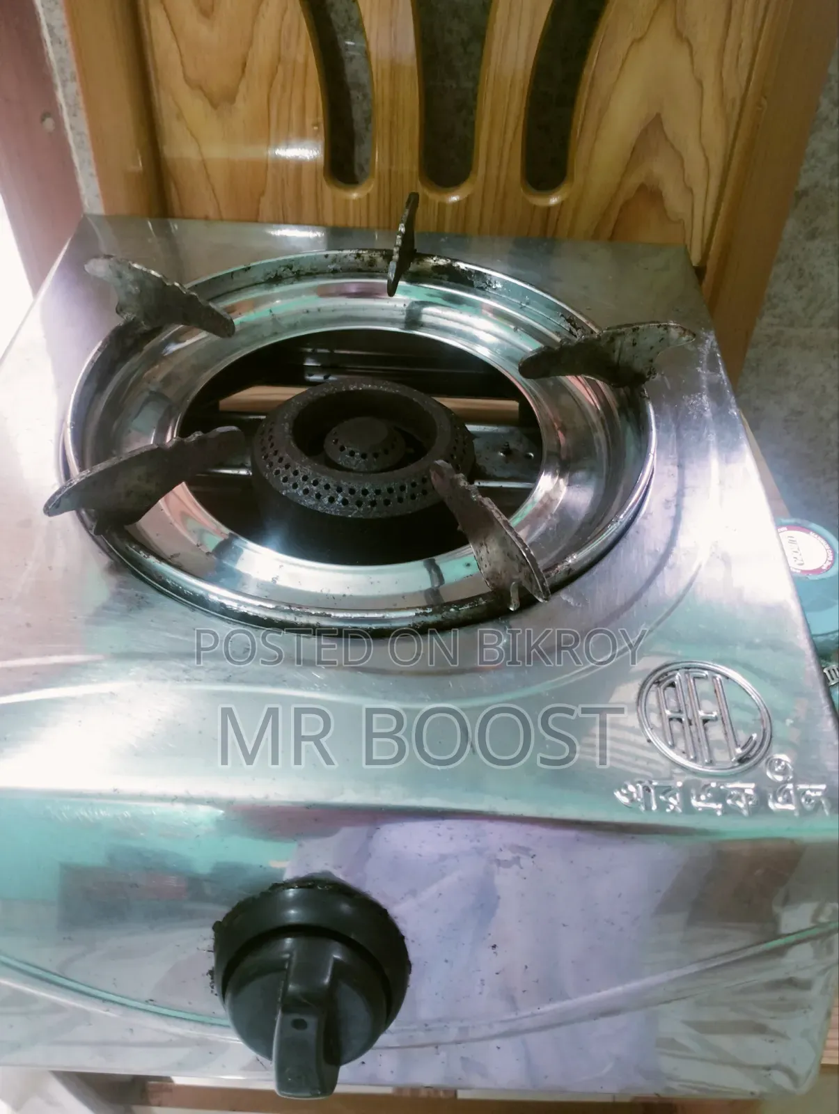 সিংগেল গ্যাস এর চুলা বিক্রি হবে। রেগুলেটর সহ