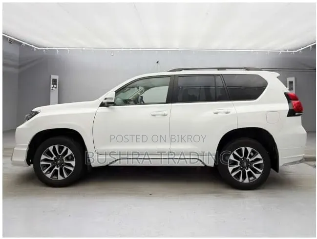 Toyota Land Cruiser Prado 2.7 2022 Pearl