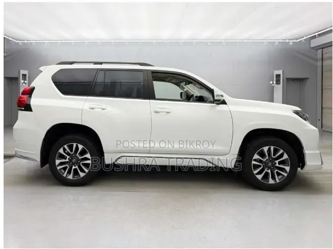 Toyota Land Cruiser Prado 2.7 2022 Pearl