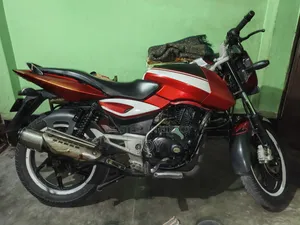 Bajaj Pulsar 150 2010 Red