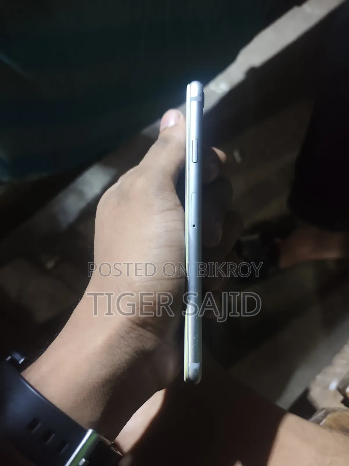 Apple iPhone 6s 64 GB Bronze