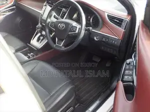 Toyota Harrier 2015 Maroon