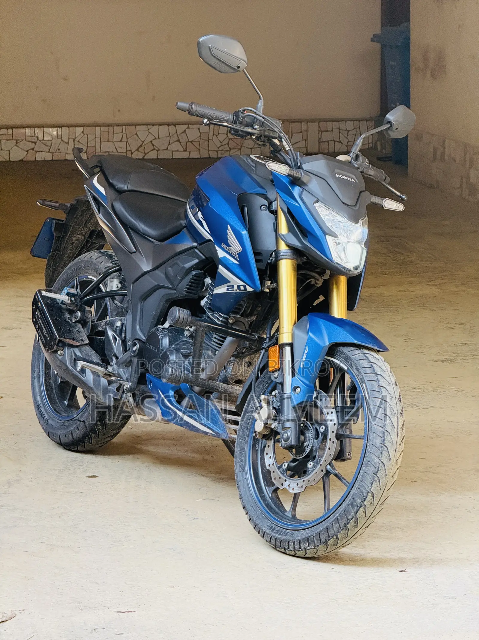 Honda Hornet 2.0 2025 Blue