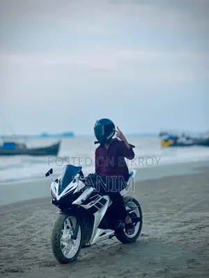 Honda CBR 2018 White