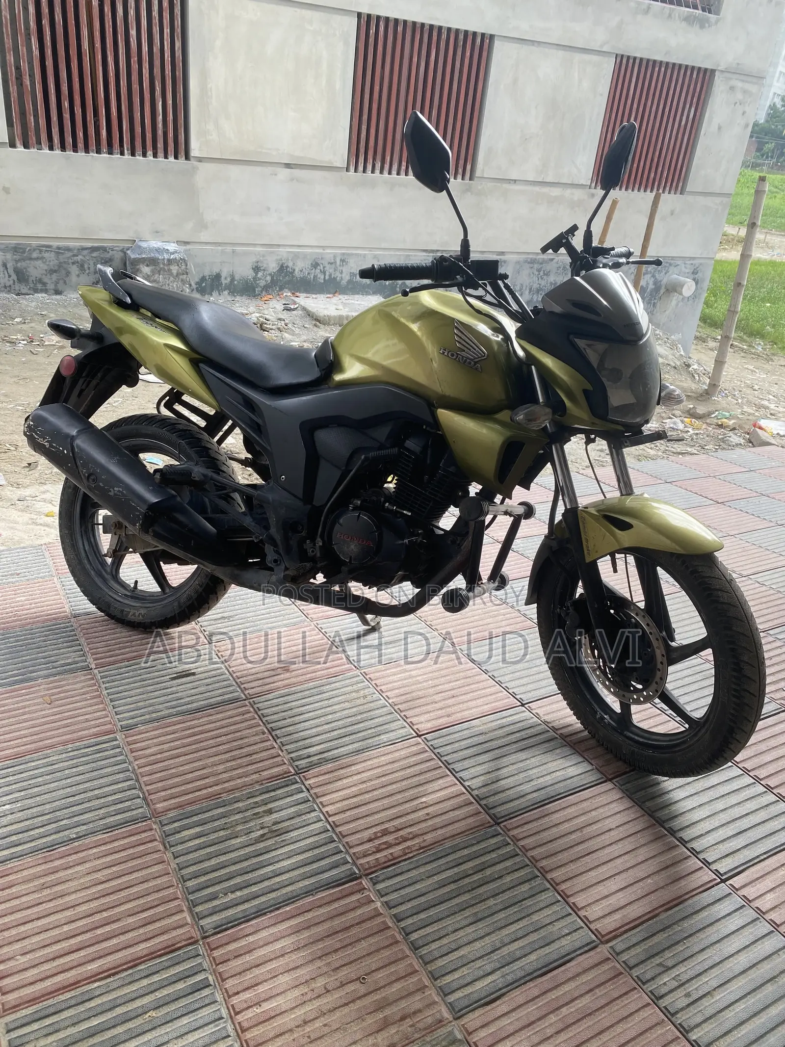 Honda CB 2015