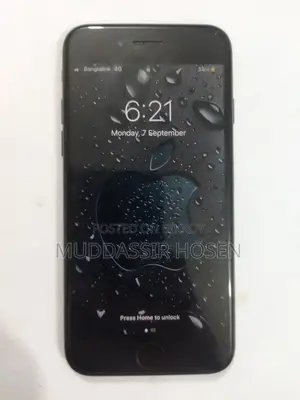 Apple iPhone 7 32 GB Black