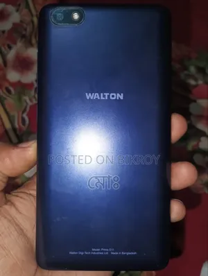 Walton 16 GB Blue