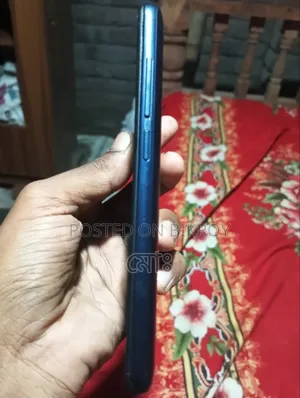 Walton 16 GB Blue