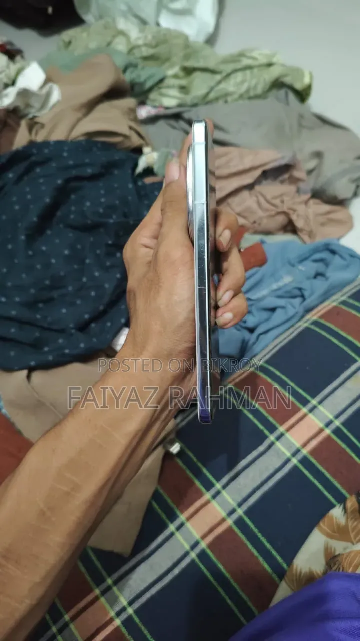 ভিভো এক্স২০০ ৫১২ জিবি সাদা
