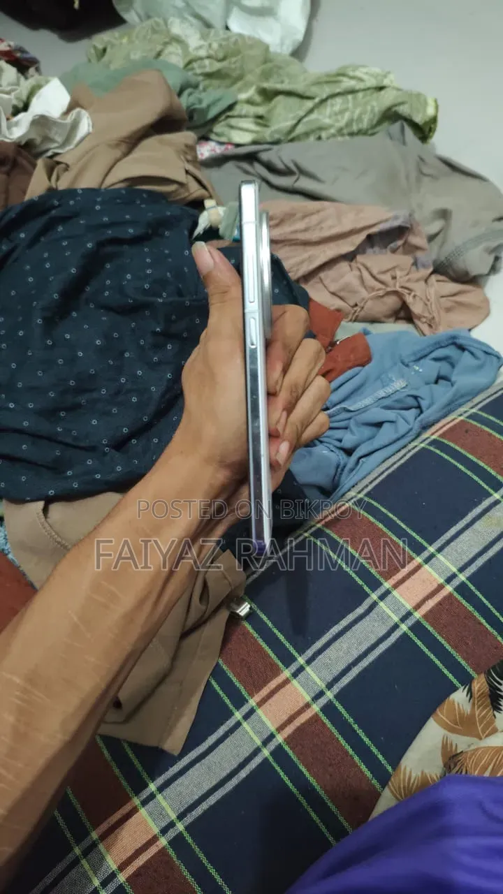 ভিভো এক্স২০০ ৫১২ জিবি সাদা