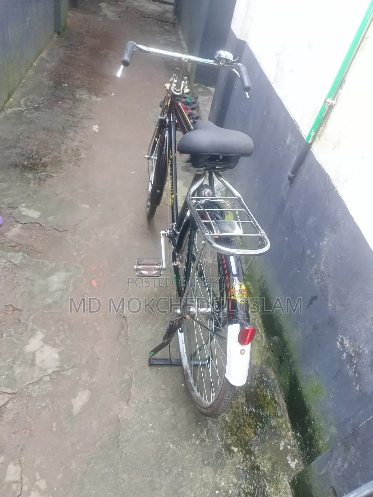 নতুন সাইকেলটি বিক্রি করব।