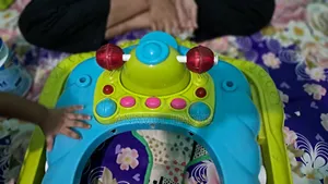 স্মার্ট বেবি ওয়াকার