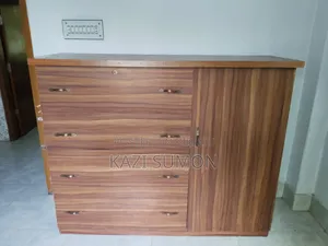 ওয়ারড্রব পুরাতন