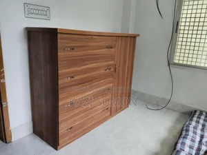 ওয়ারড্রব পুরাতন