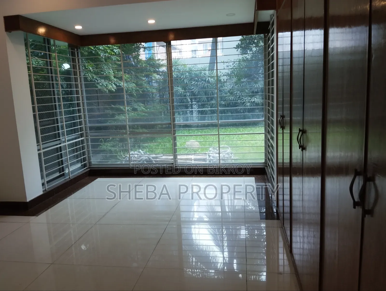 4bdrm Apartment in Baridhara for Rent