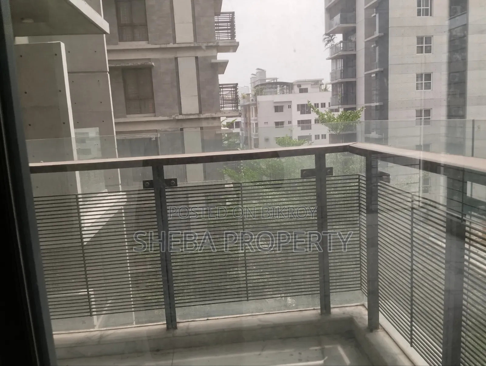 4bdrm Apartment in Baridhara for Rent