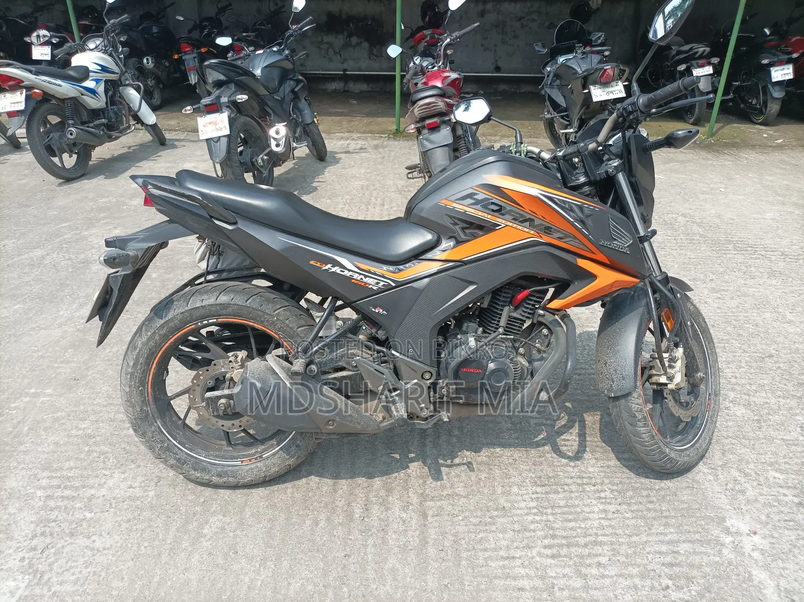 Honda Hornet 2021 Orange