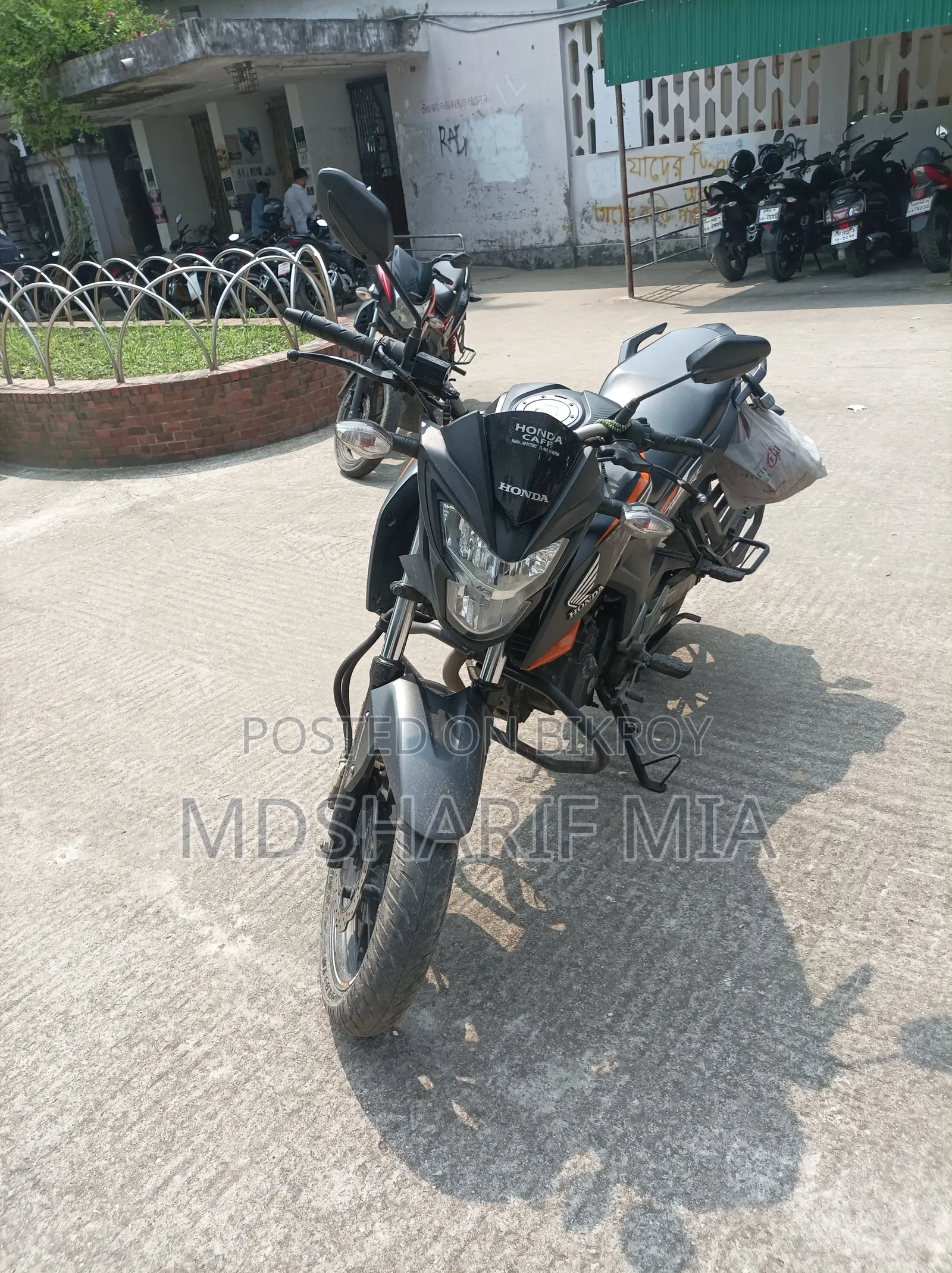Honda Hornet 2021 Orange