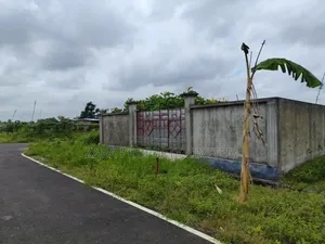 দক্ষিণ পূর্ব কর্নার ৩ কাঠা ১৫ নং সেক্টরে