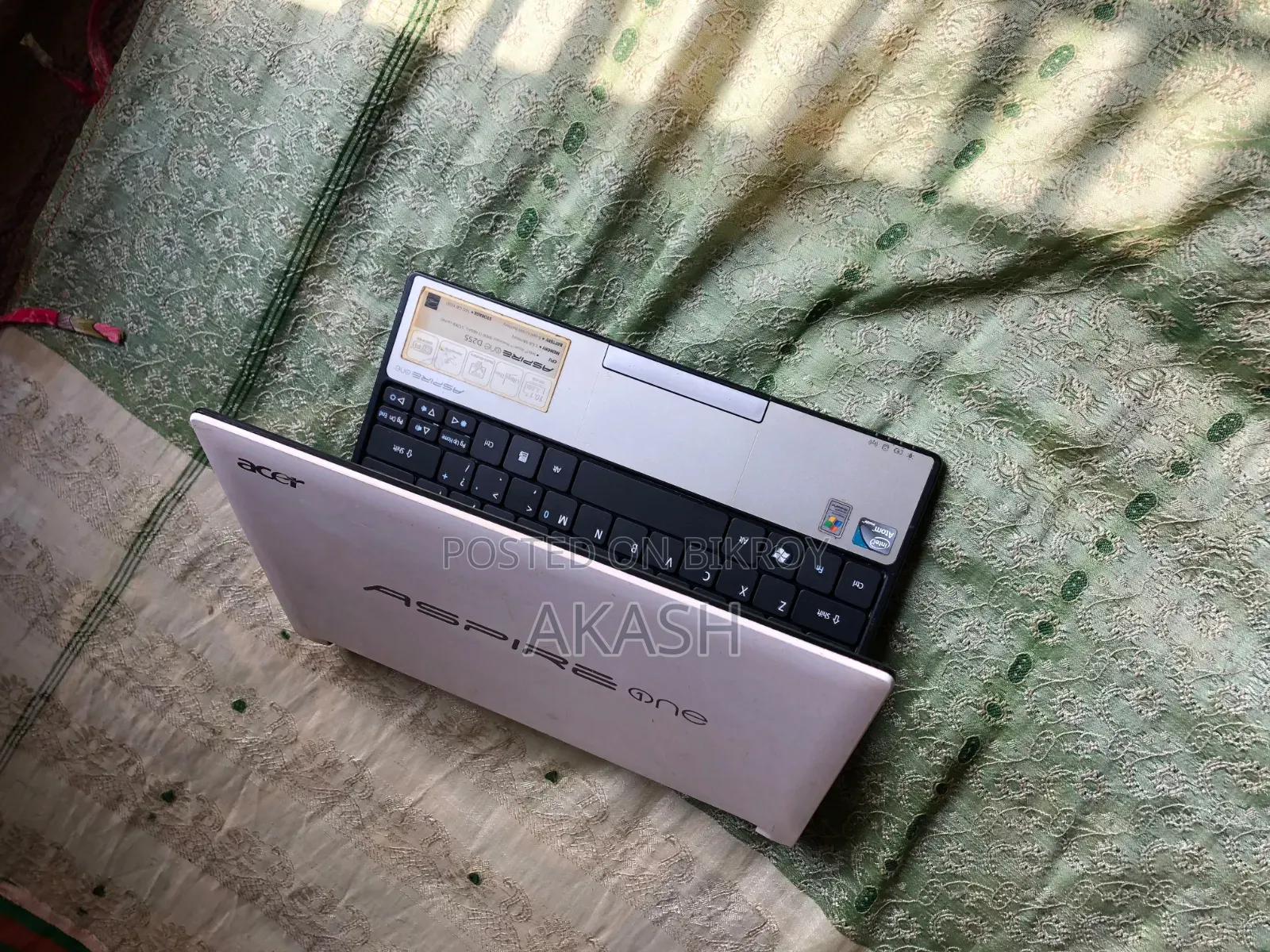 Laptop Acer Aspire 1 2GB Intel Atom SSD 160GB