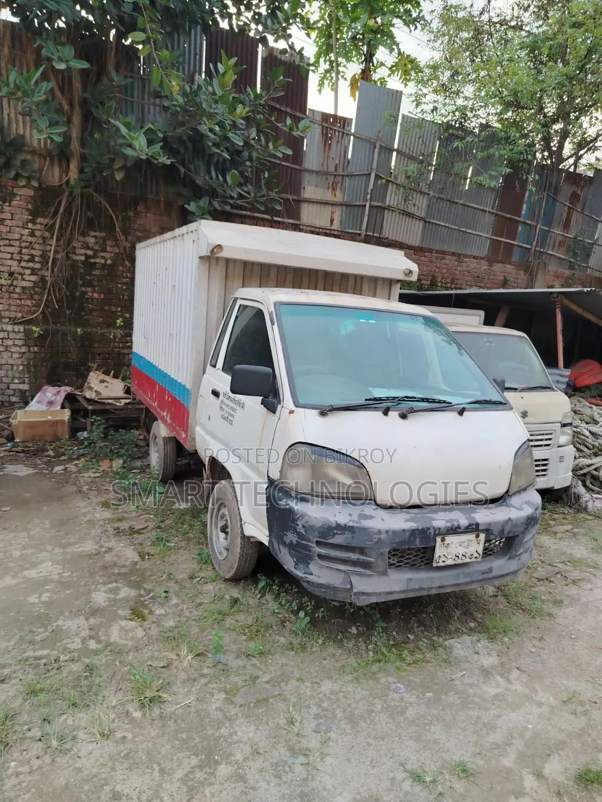 Delivery Covered Van MA-51-7882