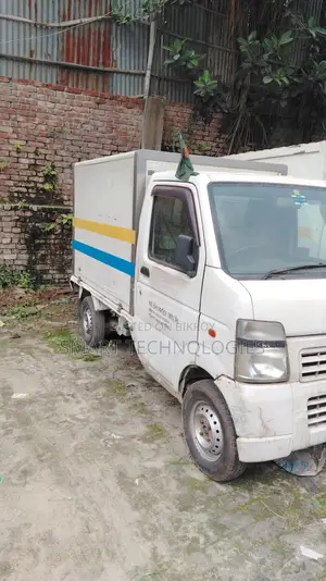 Delivery Covered Van MA-51-7882
