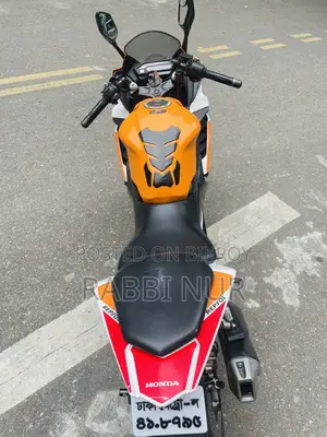 Honda CBR 2019 Orange