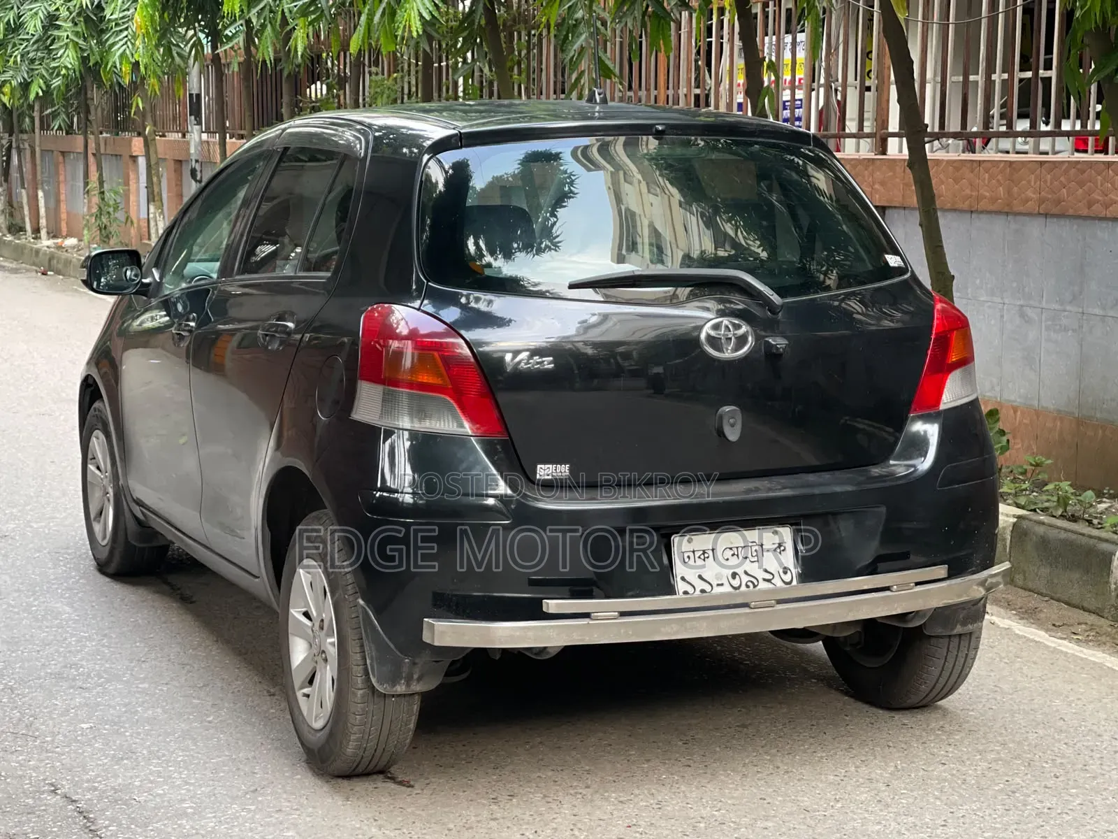Toyota Vitz 1.0 FWD 3dr 2009 Black