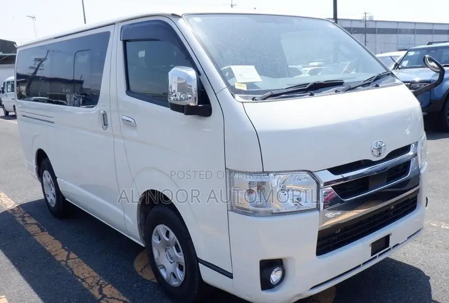Toyota HiAce 2021 Silver
