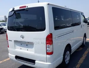 Toyota HiAce 2021 Silver