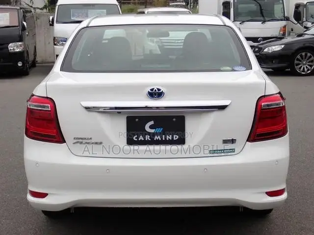 Toyota Axio 2021 Pearl