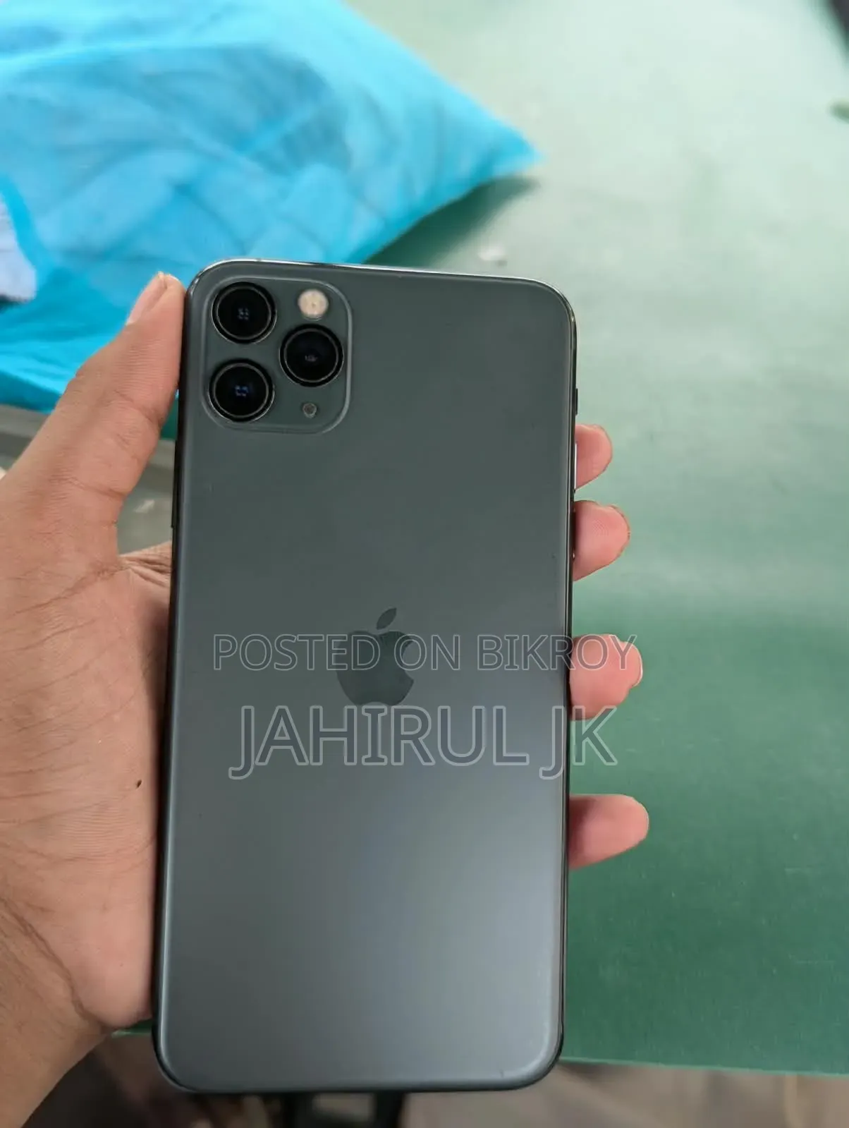 New Apple iPhone 11 Pro Max 64 GB Black