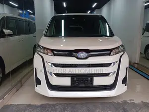 Toyota Noah 2022 Pearl