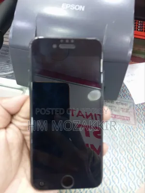 Apple iPhone 7 32 GB Black