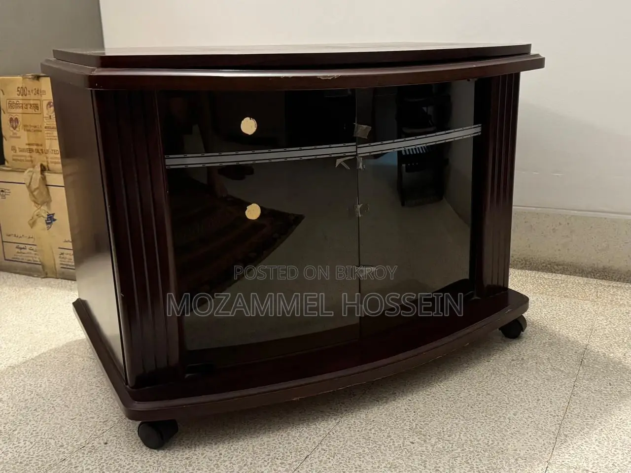 TV Cabinet With Wheels and Glass Doors;