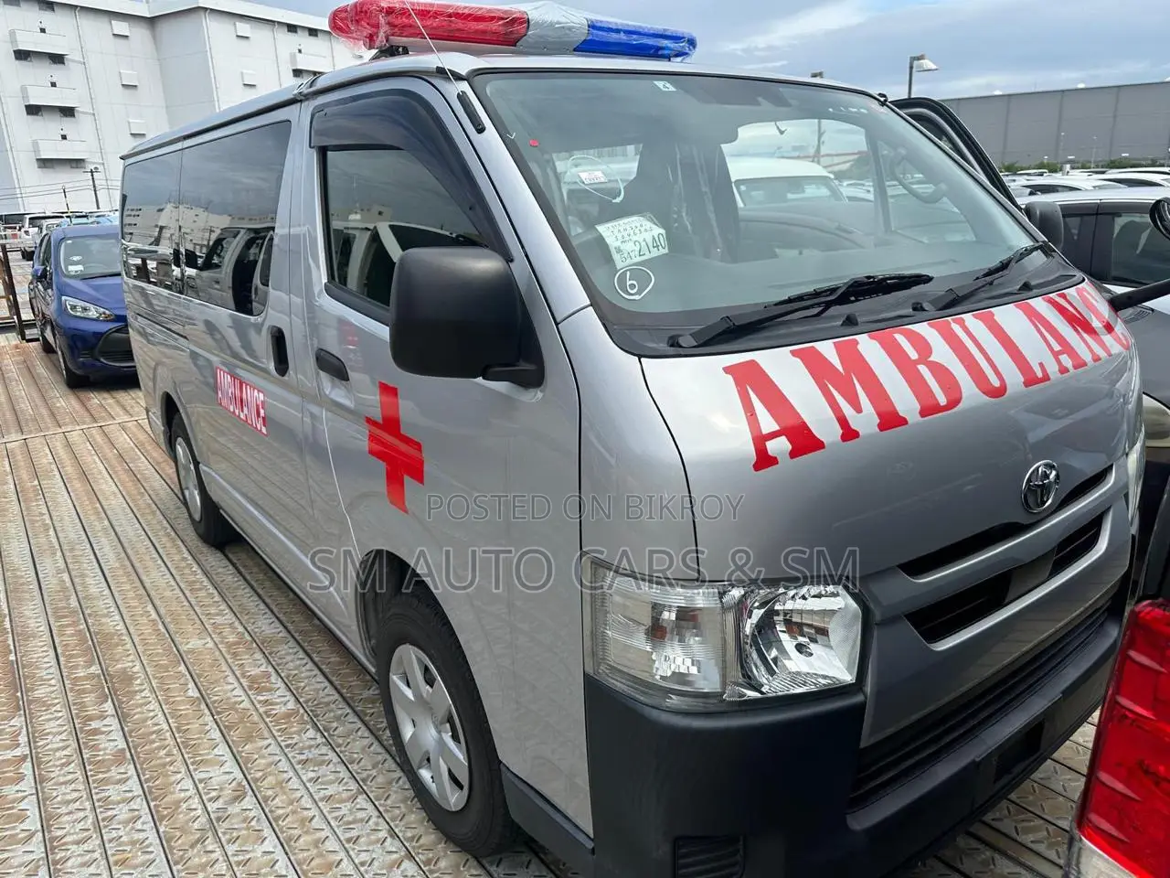 Toyota HiAce 2021 Silver