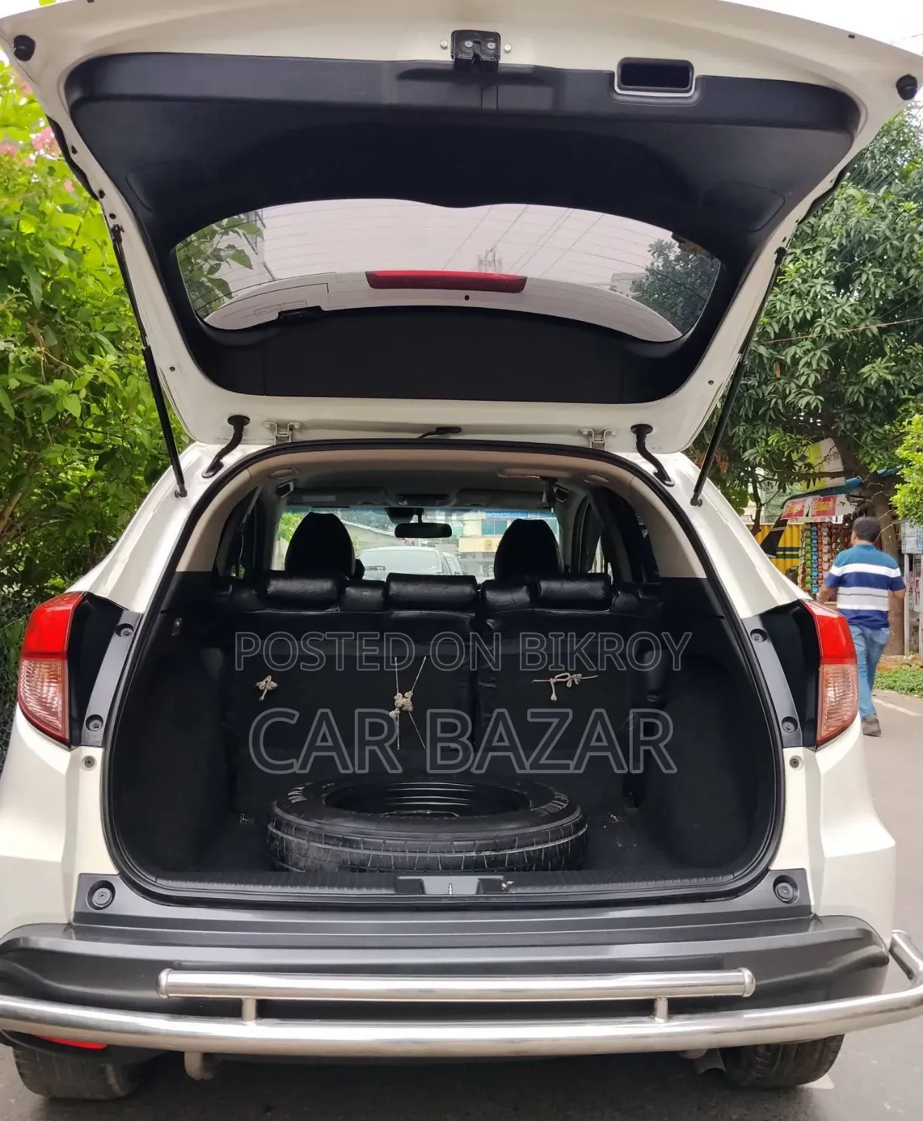Honda Vezel 1.5 Hybrid 2WD 2014 Pearl