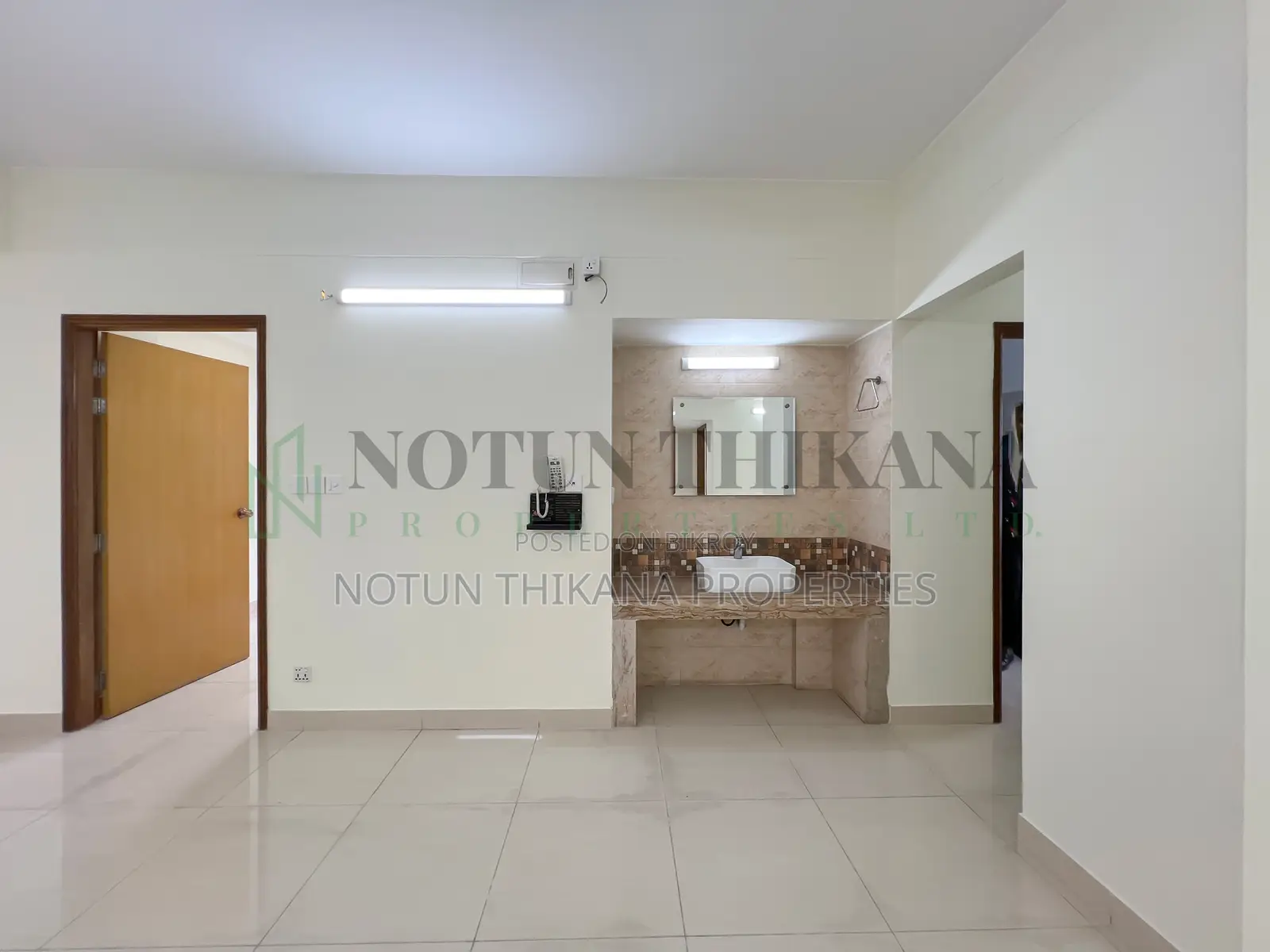 3bdrm Apartment in Basundhara for Sale