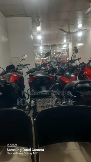 Bajaj Avenger 160 Street 2023 Black