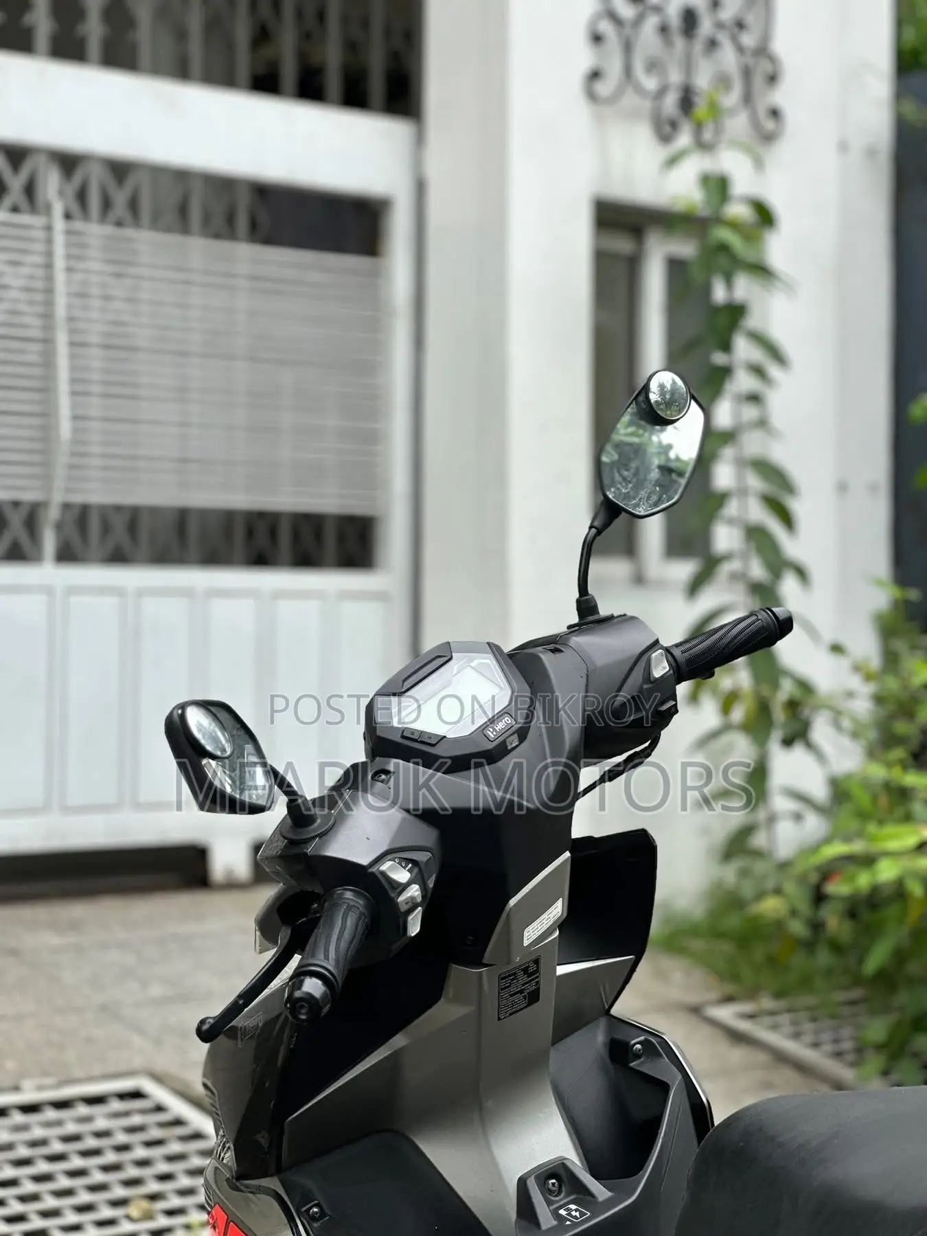 Hero 2026 Black