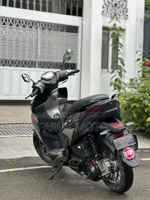 Hero 2026 Black