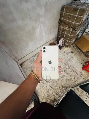 Apple iPhone 11 64 GB White