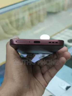 Oppo F33 Pro 128 GB Red