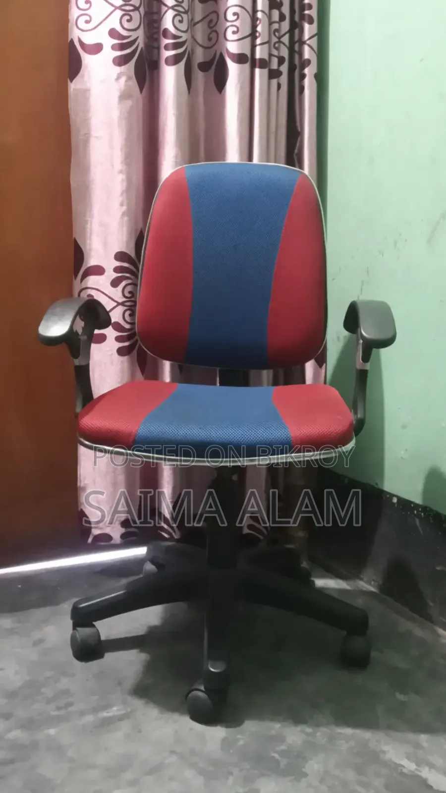 These two chairs will be sold. Best for office work