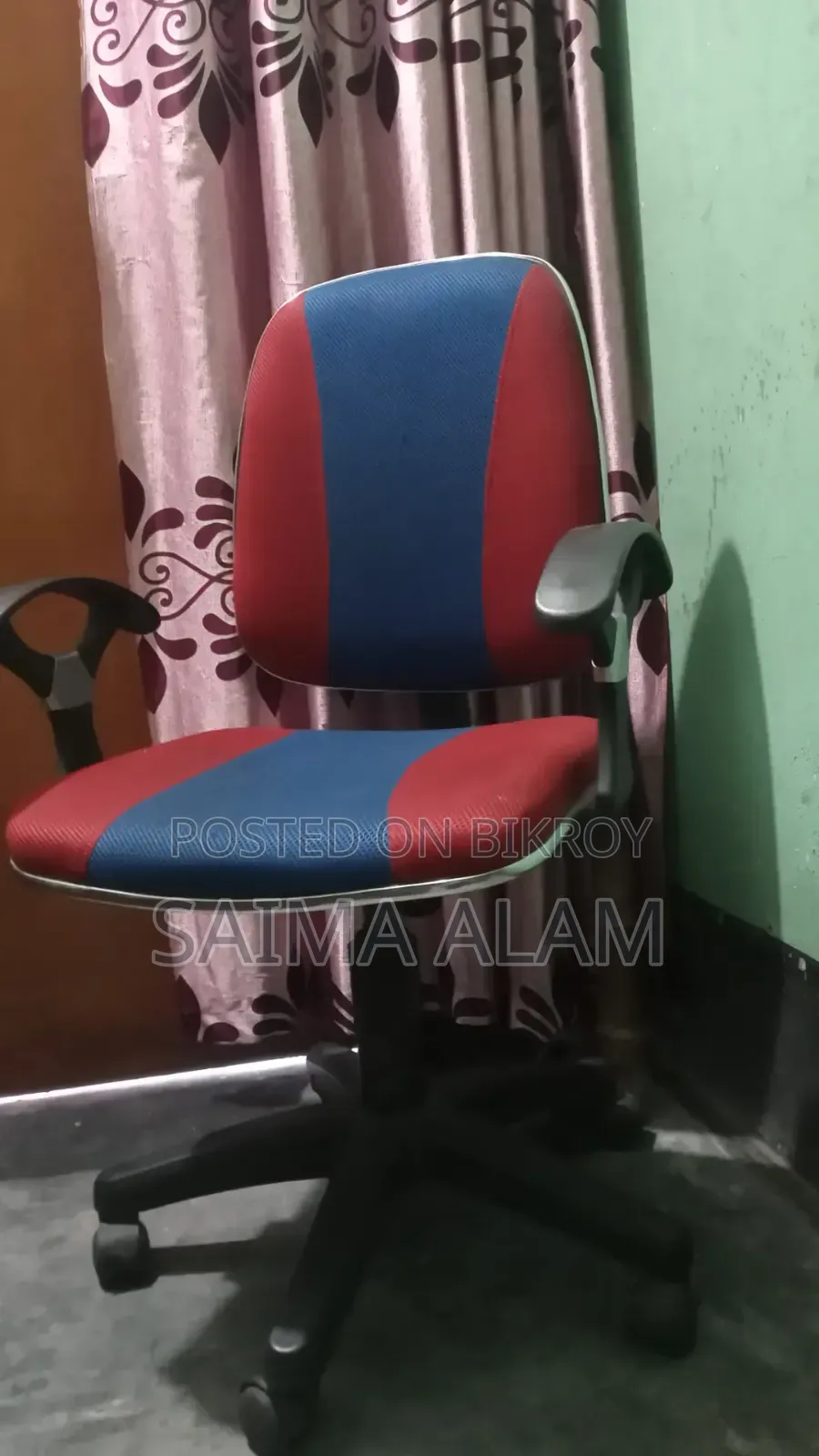 These two chairs will be sold. Best for office work