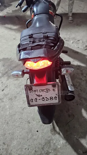 Mahindra Centuro 2017 Black