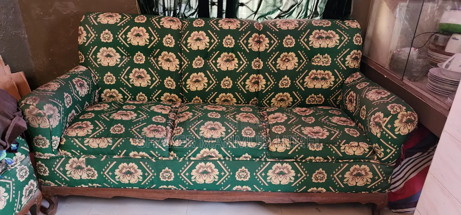 ৩:১:১ সোফা (৯৫০০/= টাকা)
