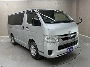 Toyota HiAce 2022 Silver