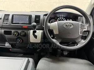 Toyota HiAce 2022 Silver